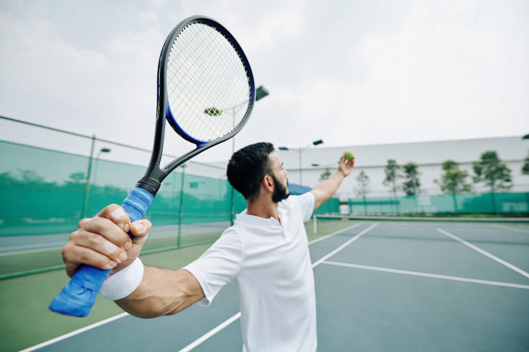 serving-tennis-player.jpg